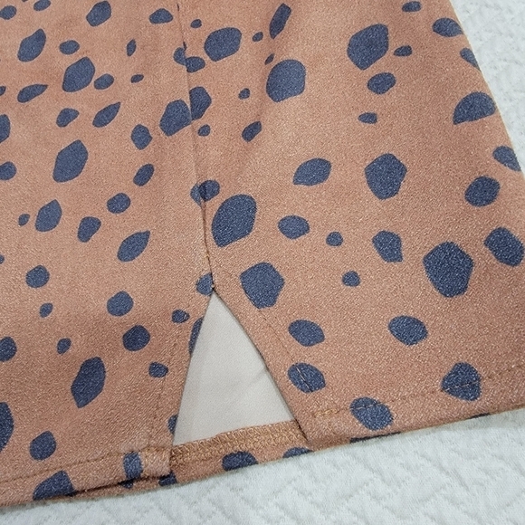 A Father's Love Animal Print Mini skirt Leopard Cheetah Faux Suede Size Medium - Picture 4 of 14